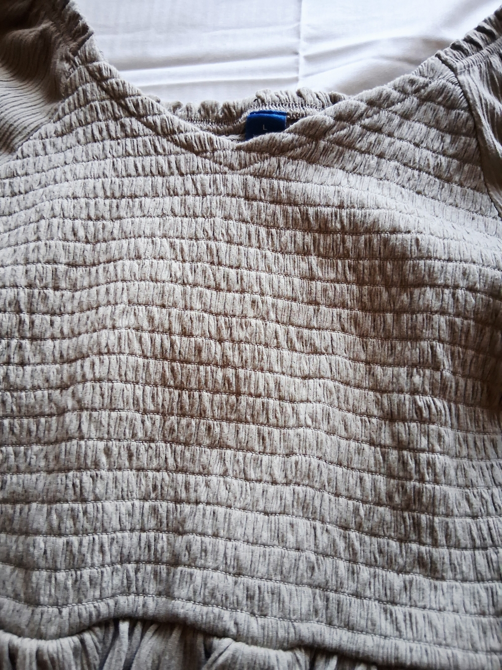 Old NAVY Women’s Smocked Peplum Top - Beige - Picture 2 of 2